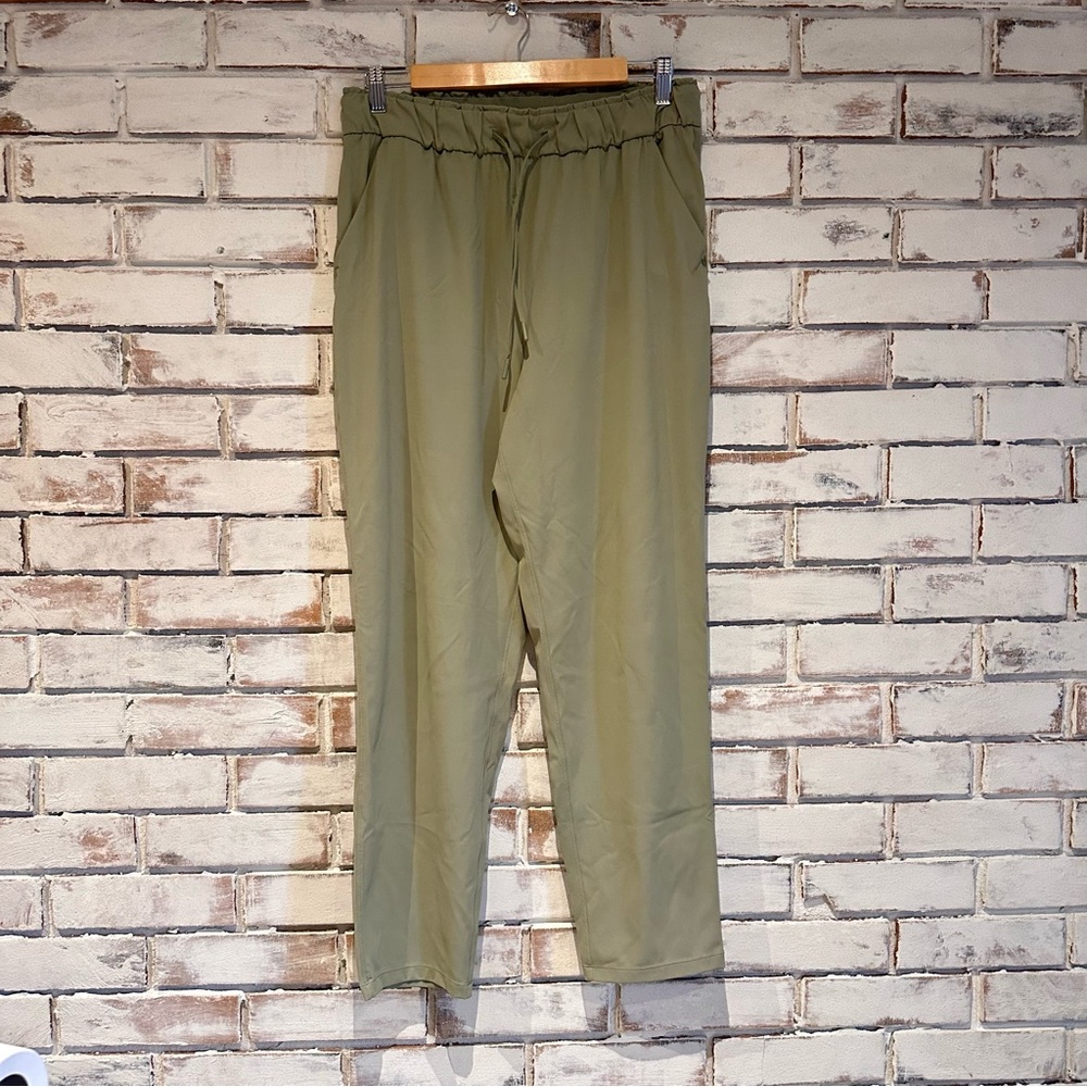 lululemon athletica Keep Moving 7/8 pants Green